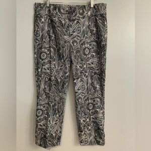 Miraclesuit Plus Size Black w White Floral Pattern Pants w Tummy Support